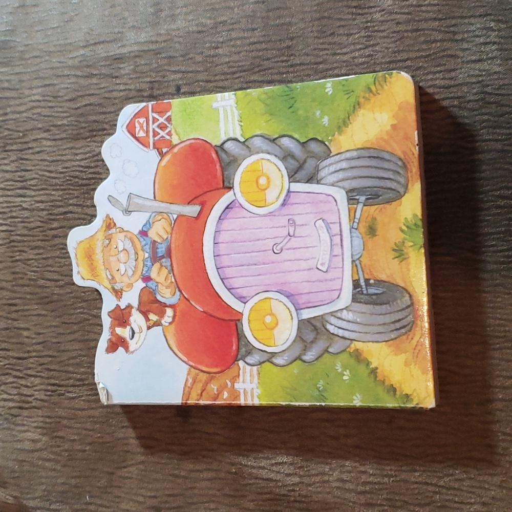 A Farm story children Boardbook
